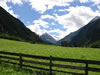 Stubaital: op de achtergrond de Stubai Gletsjer (100kb)