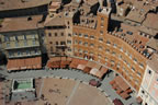 Siena: view from Torre del Mangia (134kb)